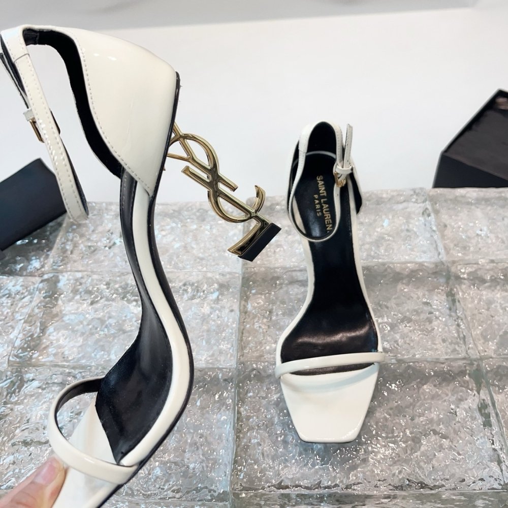 Sa1nt Lau*nt Opyum Sandals In White