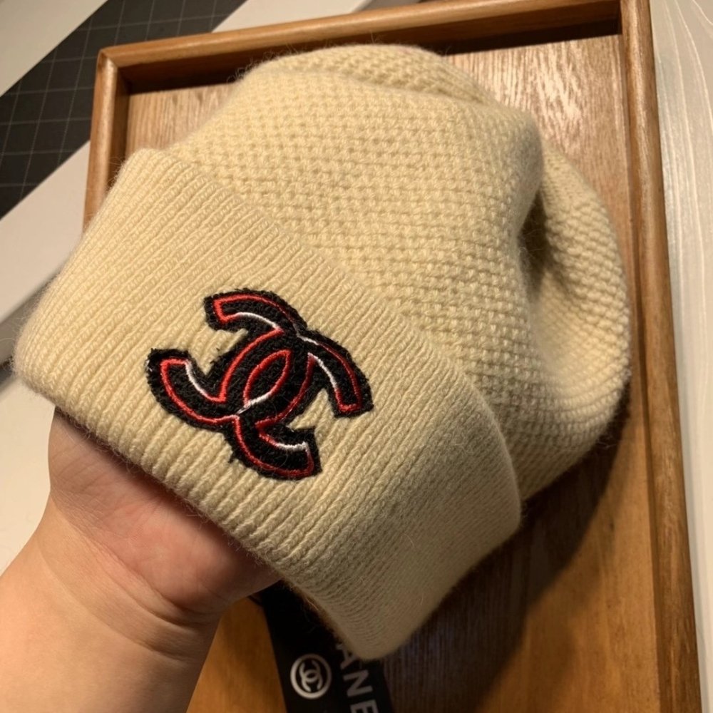 Ch**el Cc Logo Cashmere Beanie Beige