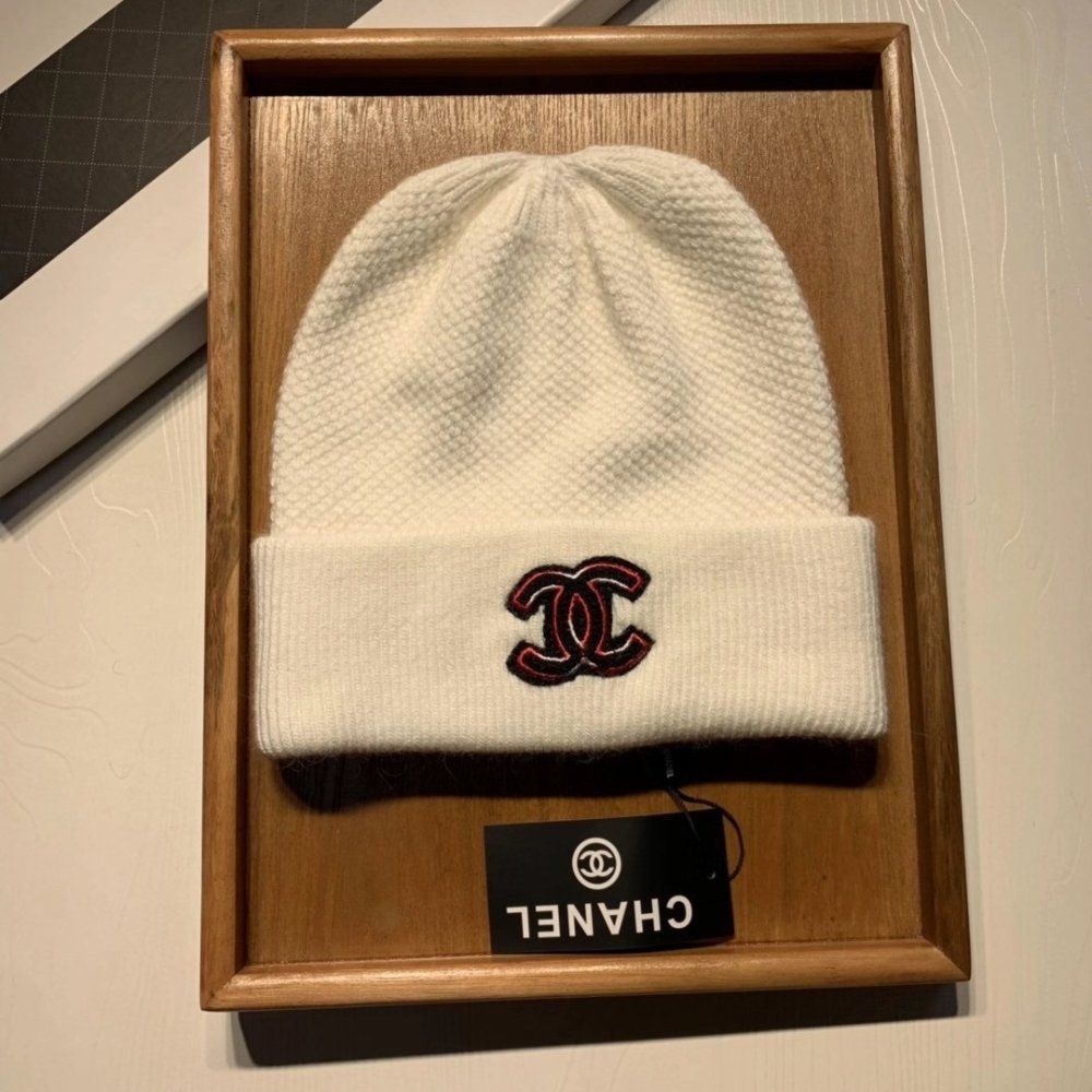 Ch**el Cc Logo Cashmere Beanie White
