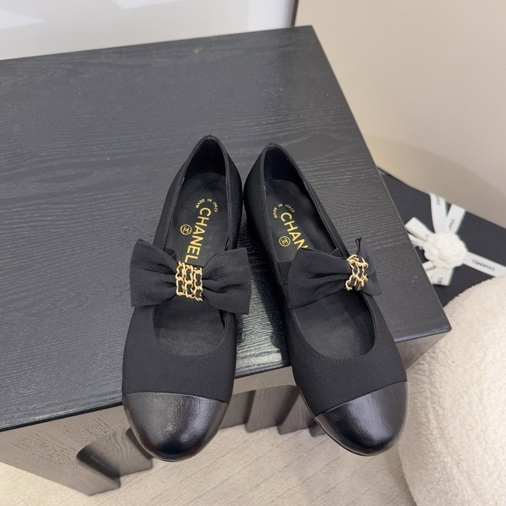 Ch**el Mary Janes Grosgrain Black G46811 B22270 94305