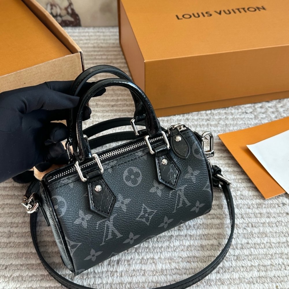 L0vis Vvtt0n Nano Speedy Monogram Eclipse 16Cm M26573