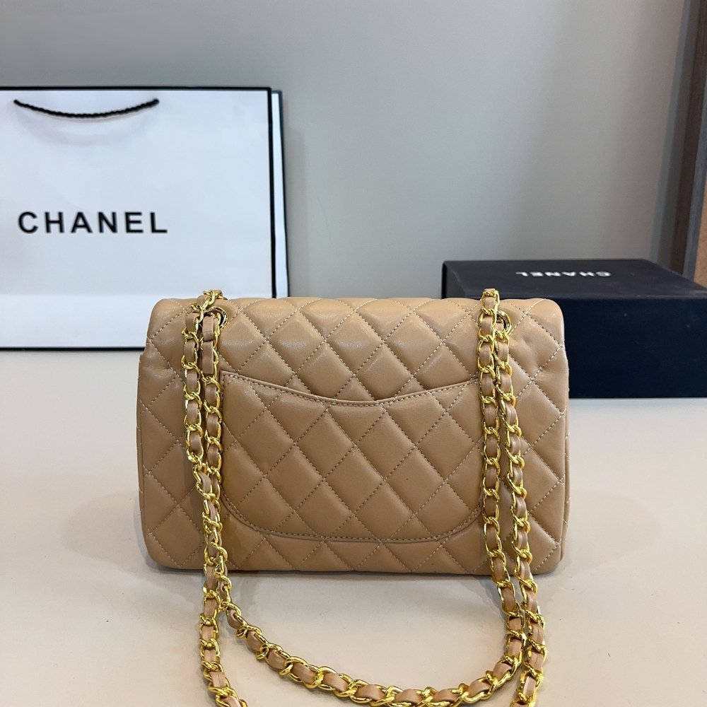 Ch**el Medium Classic Double Flap Beige Gold Hardware 25Cm