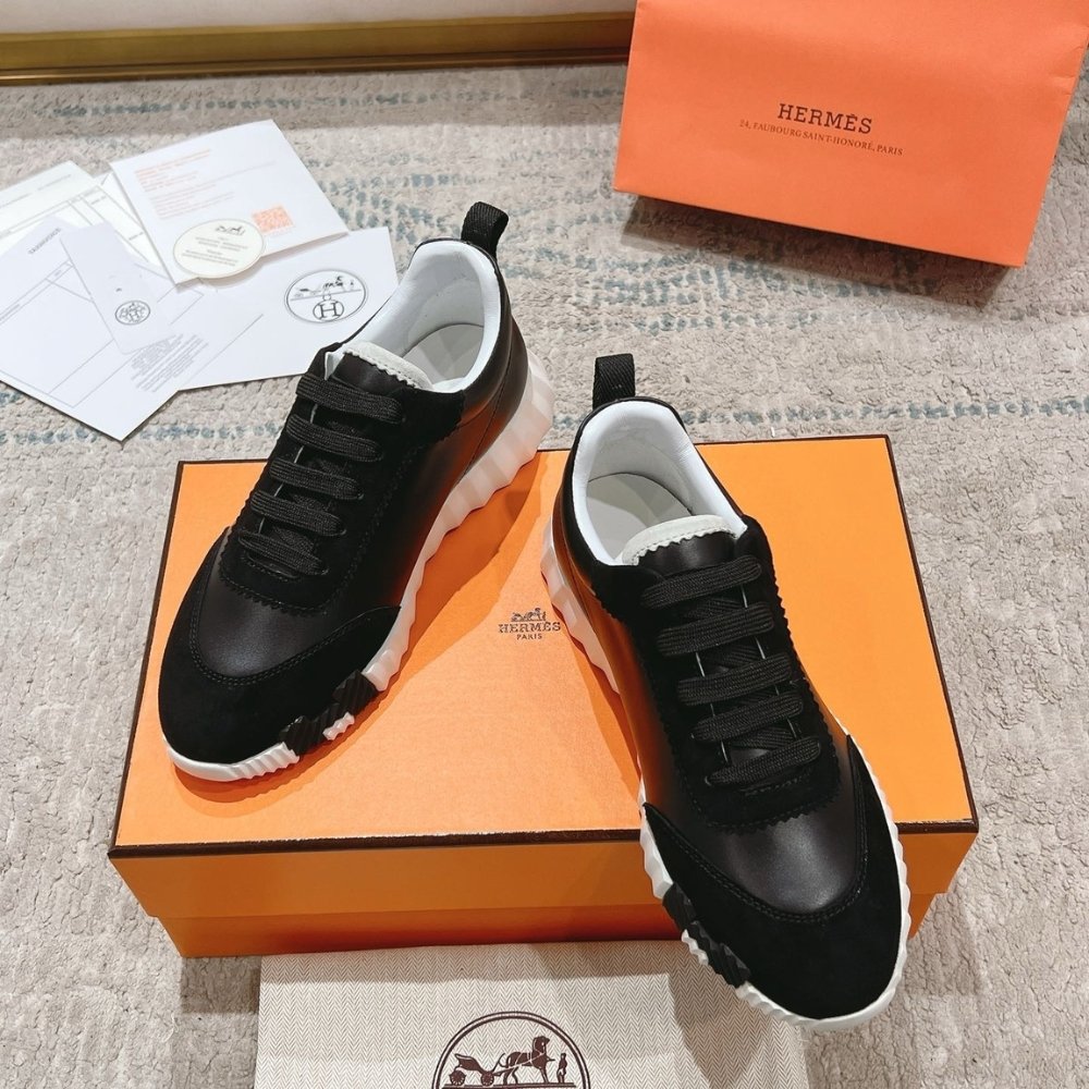 H**me5 Bouncing Sneaker Black And White H221898Zh01400