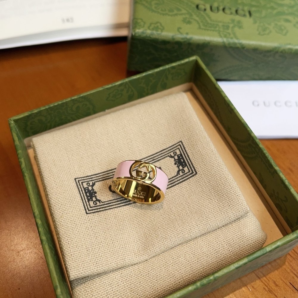 Set Gvc*1 Cuff Bracelet And Ring Interlocking Enamel Light Pink Gold Tone