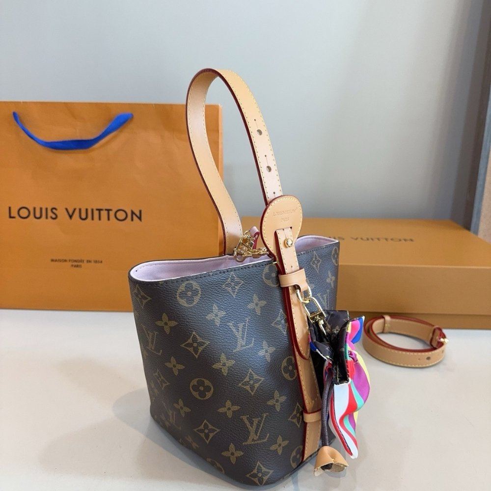 L0vis Vvtt0n All in BB Monogram Brown 18Cm M26642