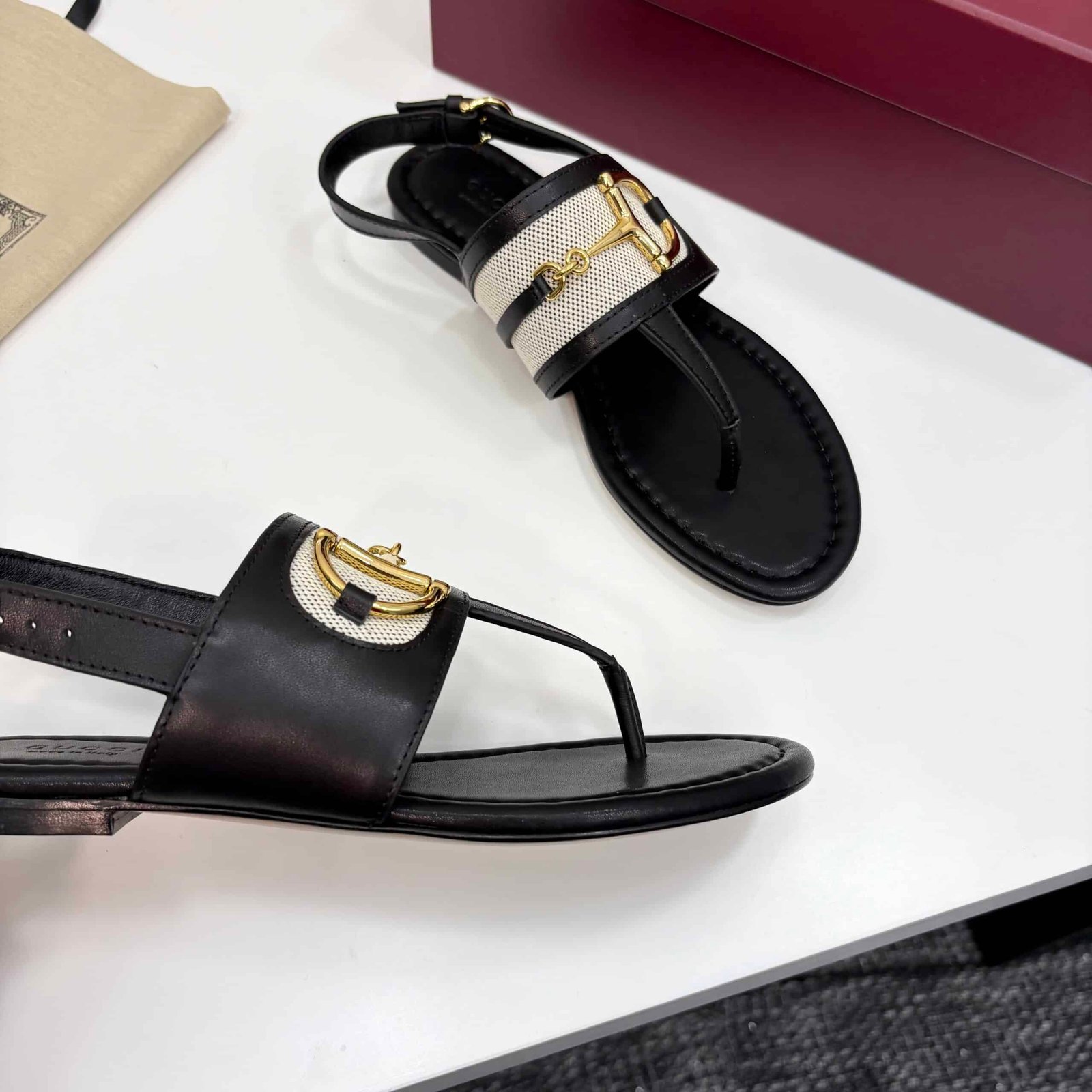 Gvc*1 Women’s Thong Sandal With Horsebit Black 834431 Aaezj 1072