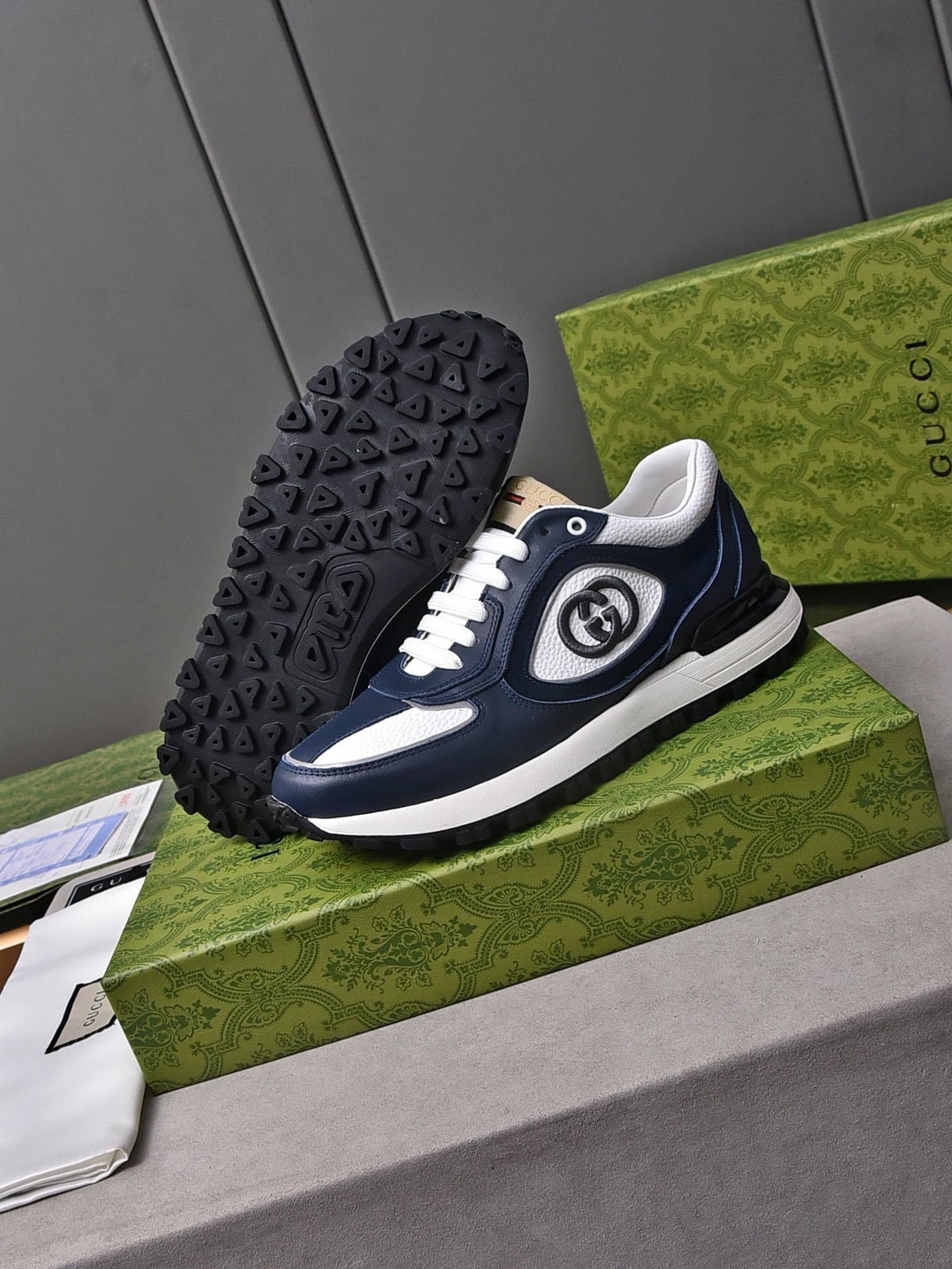 Gvc*1 Double G Men’S Run Sneaker Blue