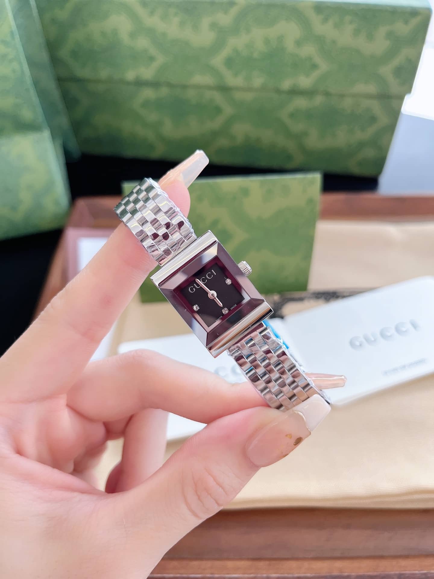 Gvc*1 G Frame Bracelet Watch Square Shape Silver In Black 20Mm Ya128507