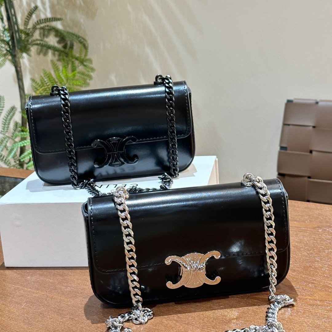 Ce1i*e Chain Triomphe In Shiny Calfskin Shoulder Bag Black Black 20Cm