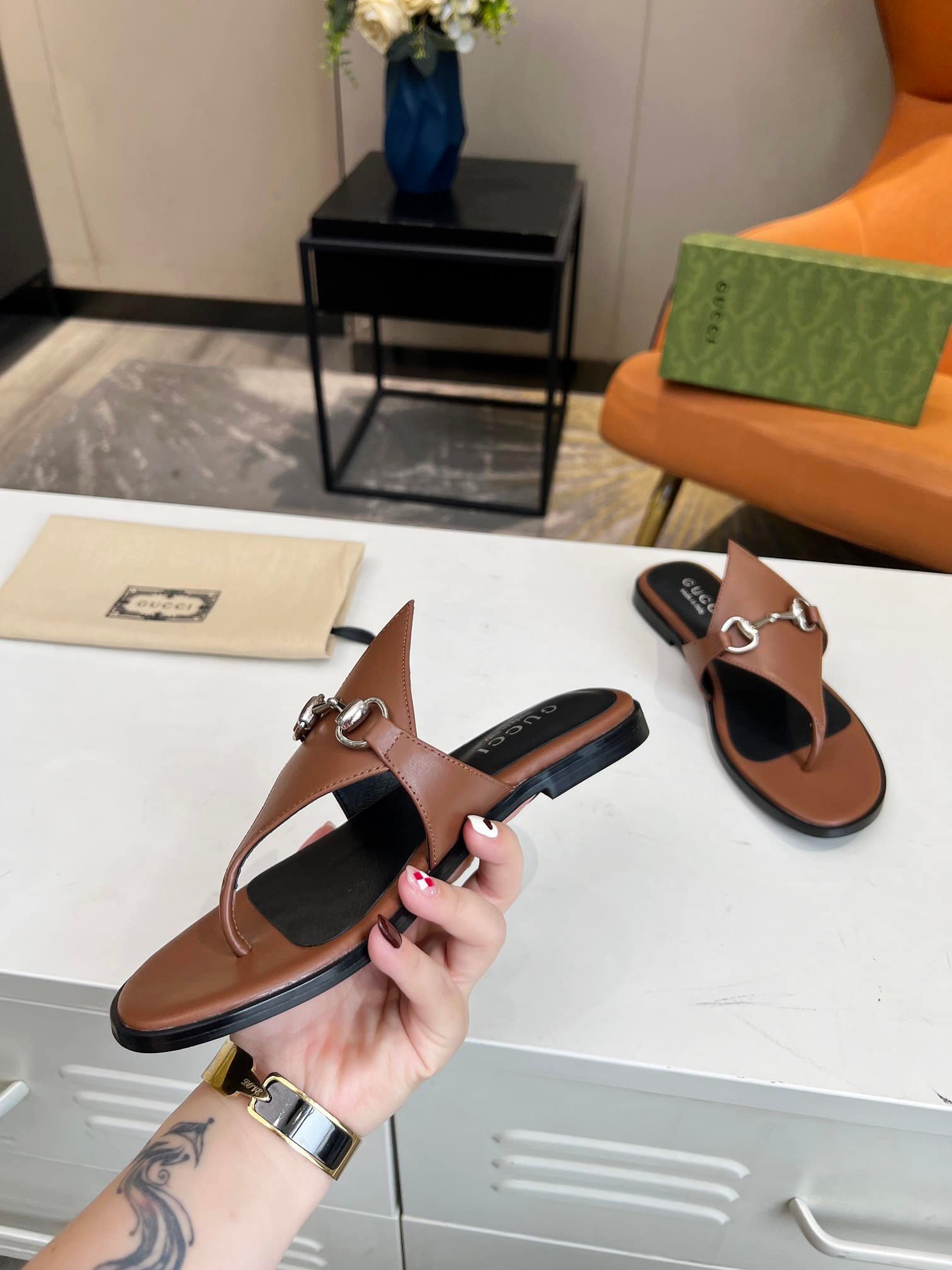 Gvc*1 Women’S Thong Sandal With Horsebit Brown