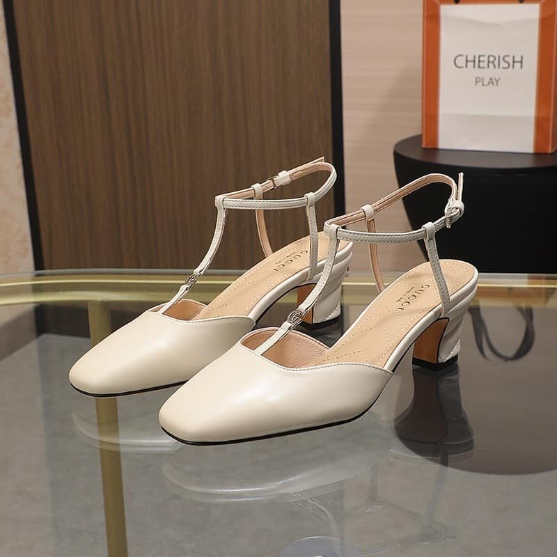 Gvc*1 Women’S Petite Gg Slingback Pump ‎White ‎723446 Bko00 9049