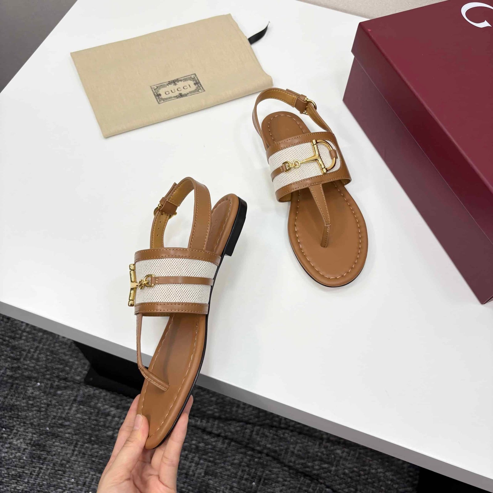 Gvc*1 Women’s Thong Sandal With Horsebit Light Brown 834431 Aaezj 2744