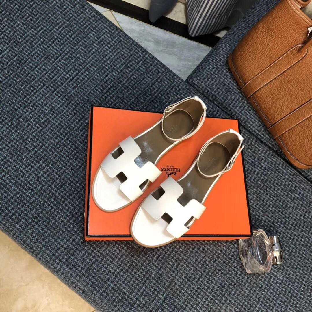 H**me5 Santorini Sandal White H182139Z90350