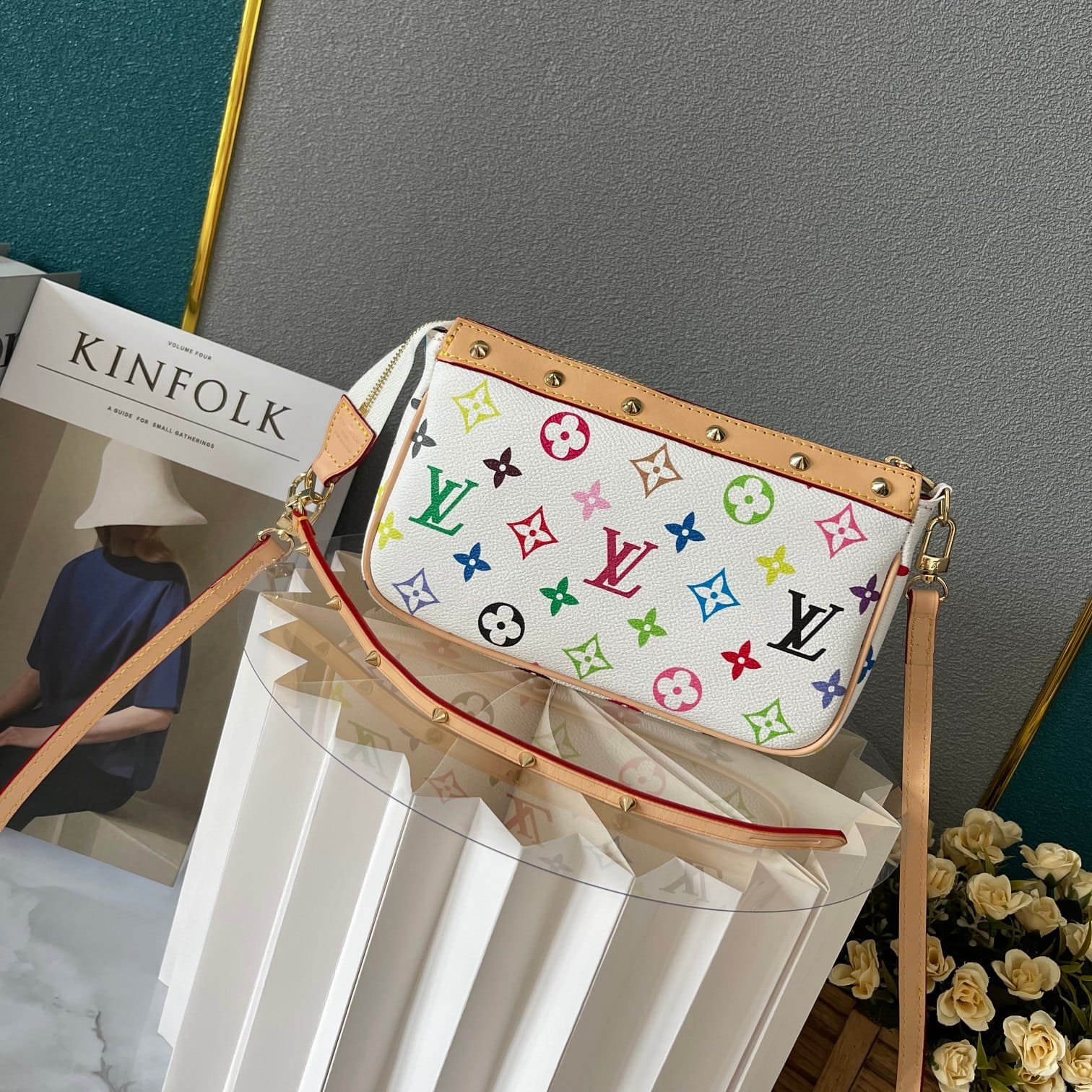 L0vis Vvtt0n Pochette Accessoires Monogram Multicolore White 22Cm