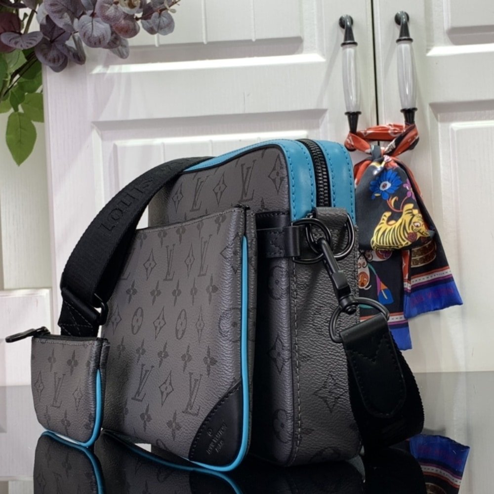 [S*per Vip 1:1] L0vis Vvtt0n Trio Messenger Monogram Eclipse Reverse Turquoise 25Cm M11648
