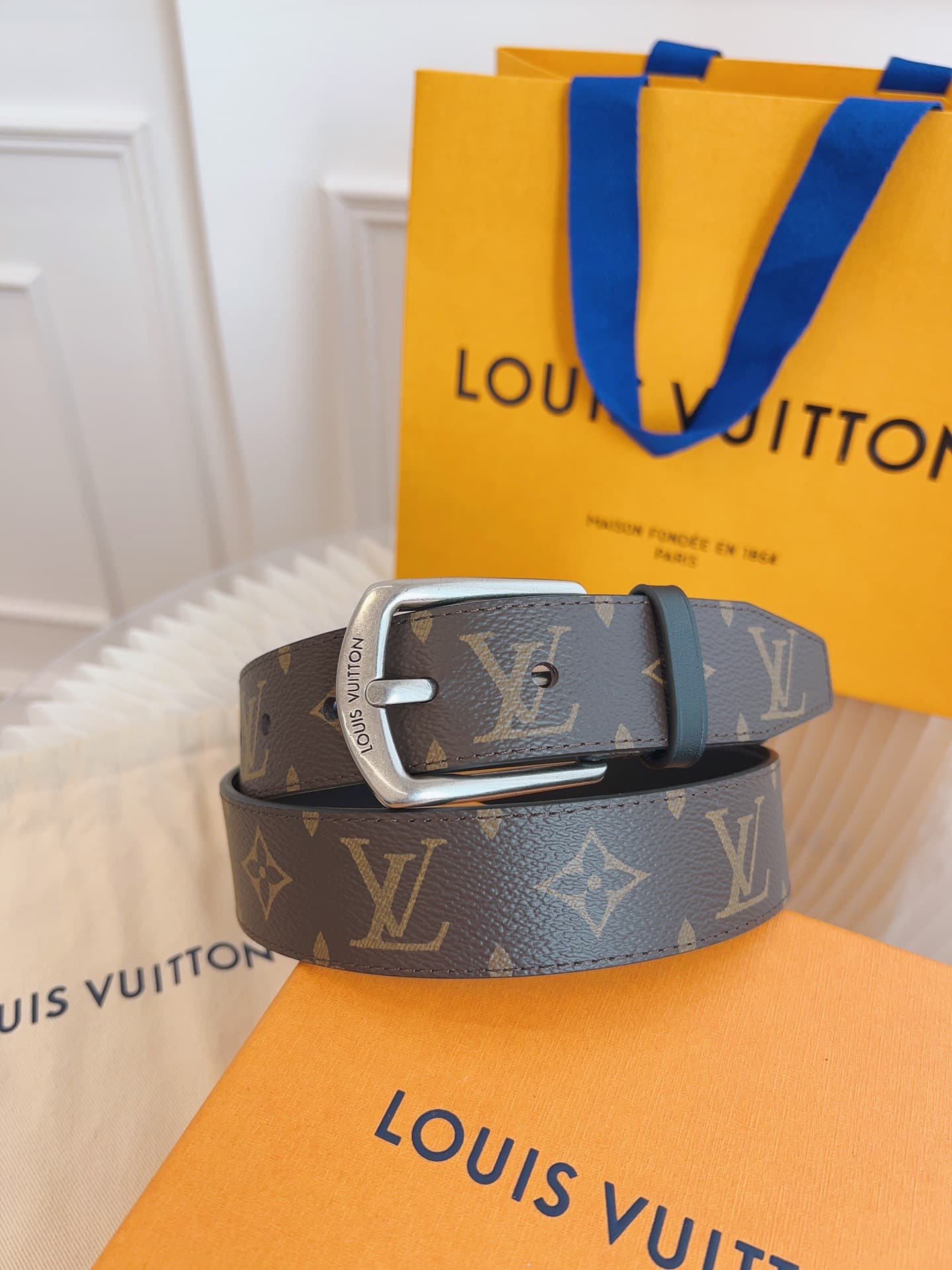 L0vis Vvtt0n Belt Monogram Leather Brown Silver Hardware 35Mm