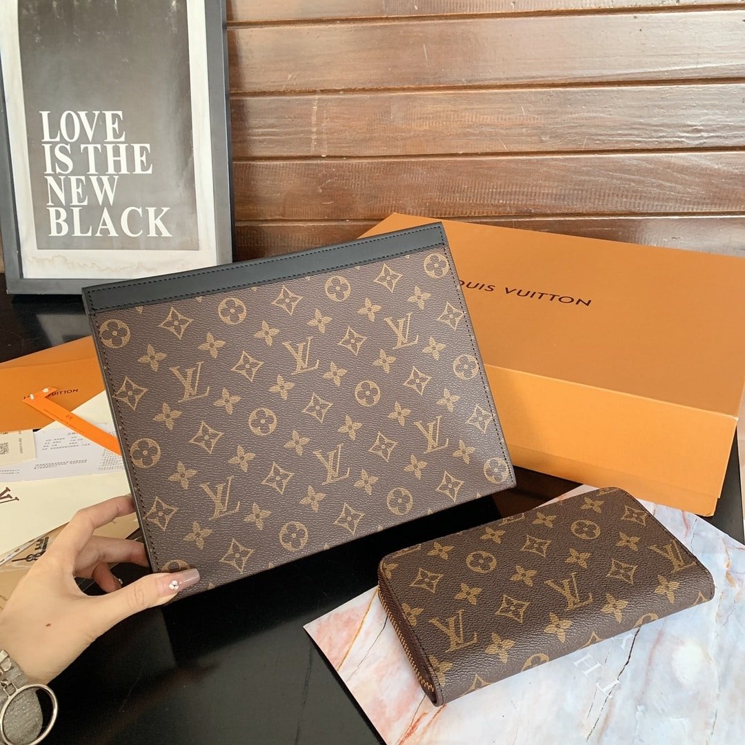 L0vis Vvtt0n Voyage Mm Pochette Clutch Monogram Brown 26Cm