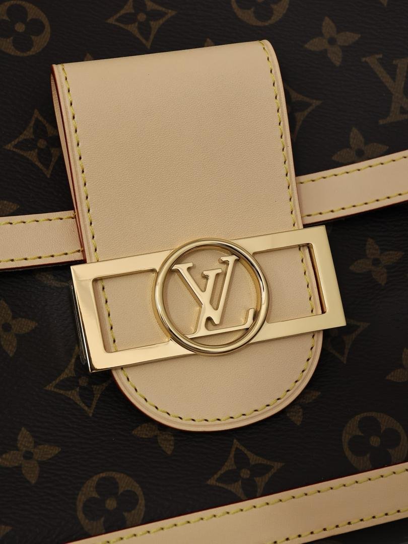 L0vis Vvtt0n Dauphine Soft GM Bag Monogram Canvas Brown 28Cm M47149