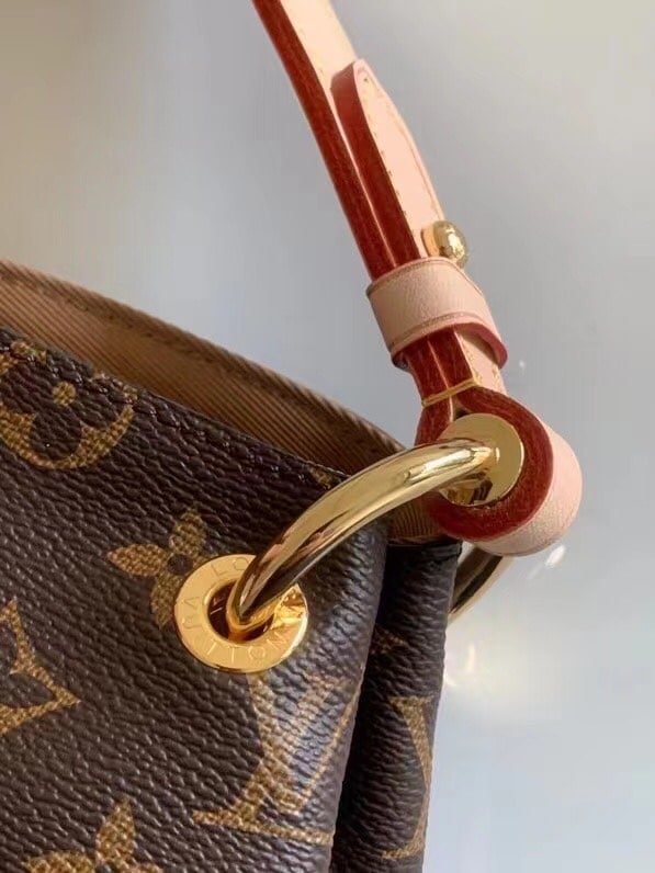 L0vis Vvtt0n Graceful PM Monogram Canvas Beige 35Cm M43701