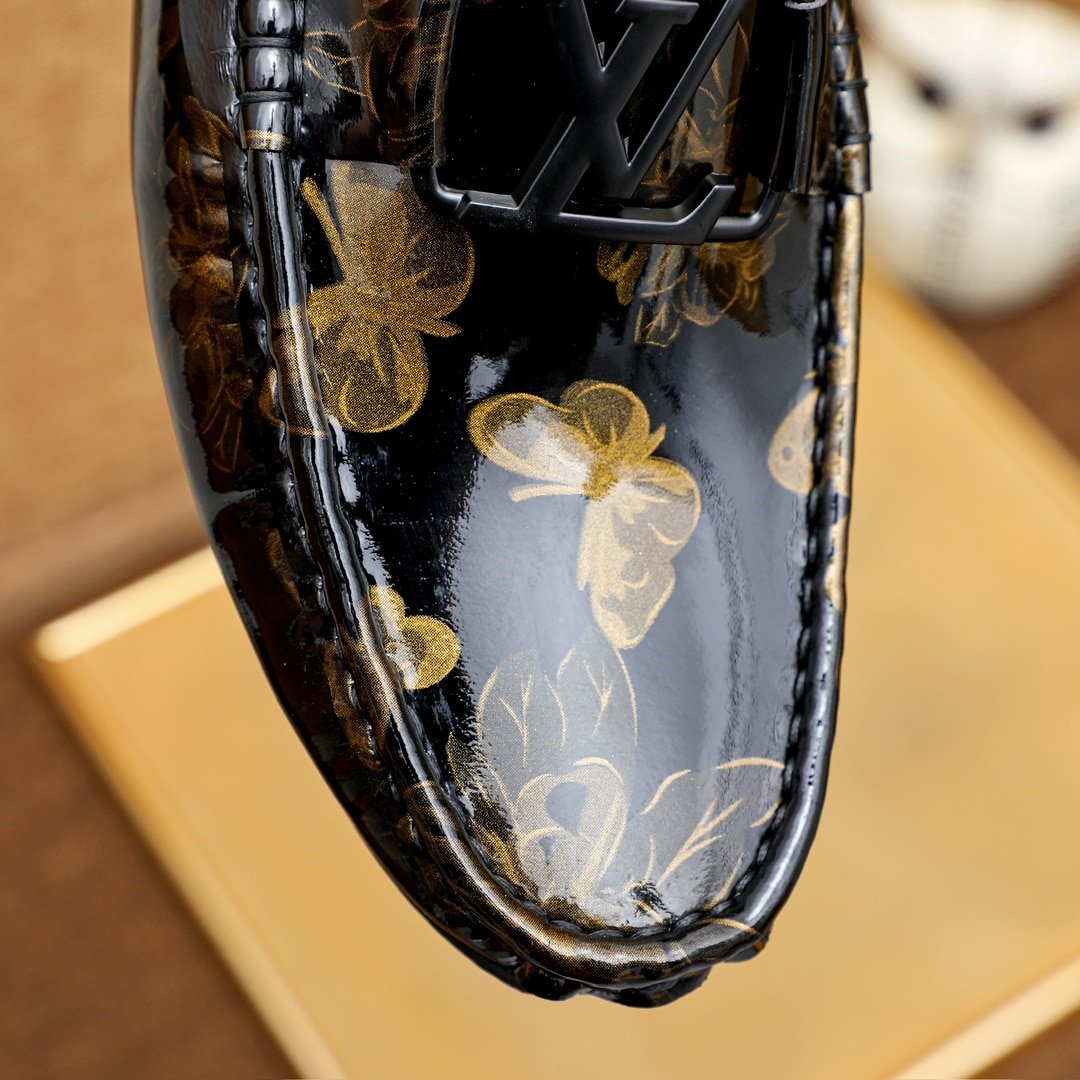 L0vis Vvtt0n Loafer Polish Leather With Butterfly Pattern In Black