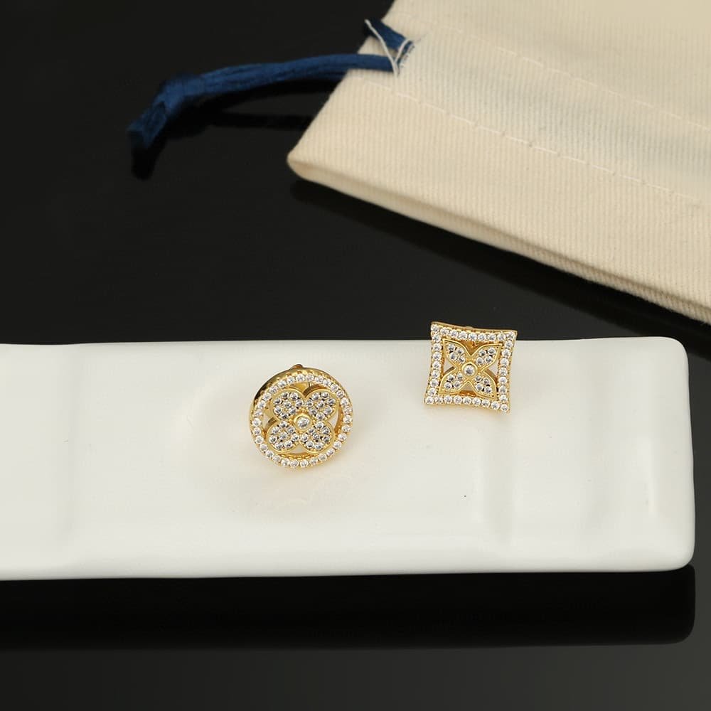 L0vis Vvtt0n Idylle Blossom Stud Earrings Gold And D1am0nds