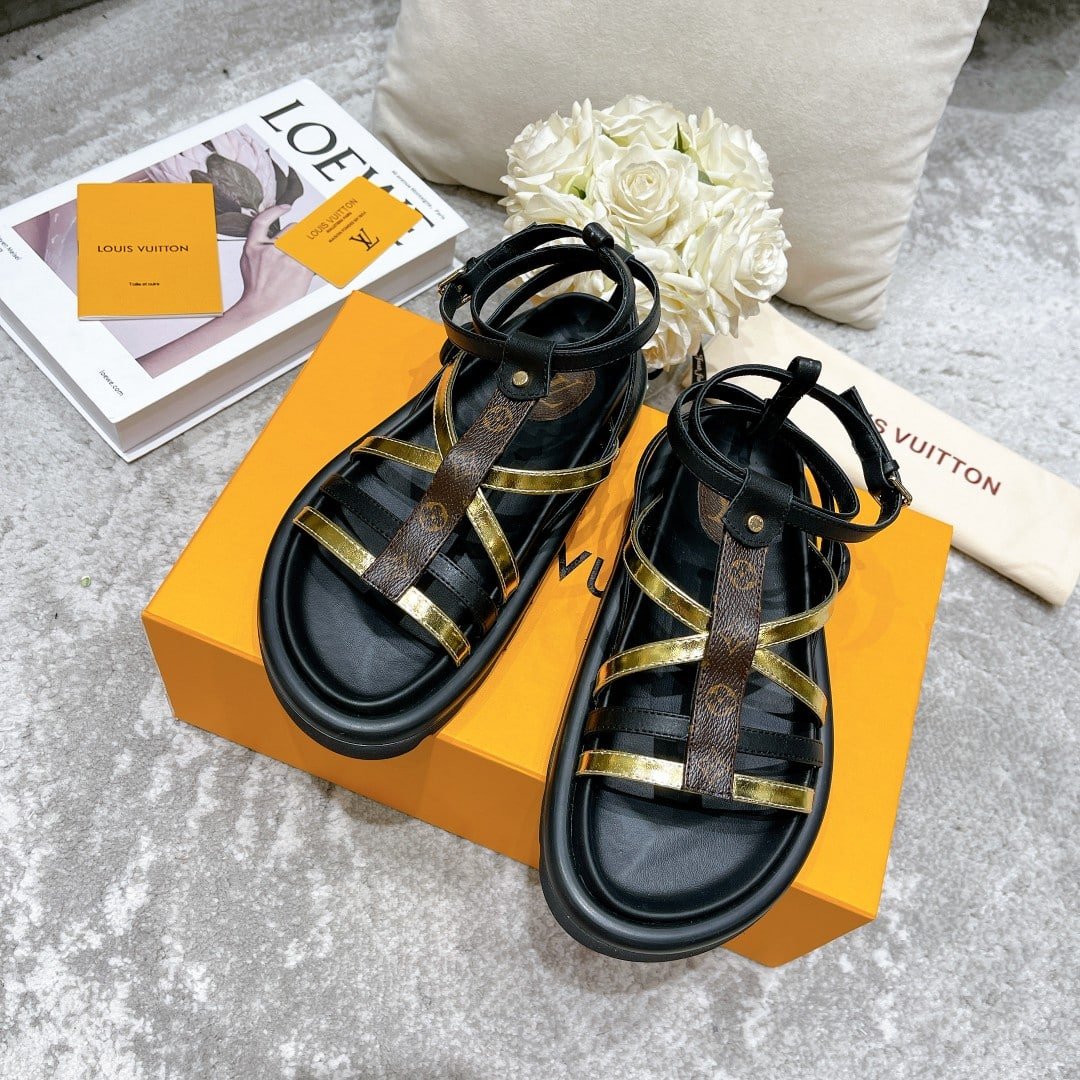 L0vis Vvtt0n Pool Pillow Comfort Sandals Black And Gold