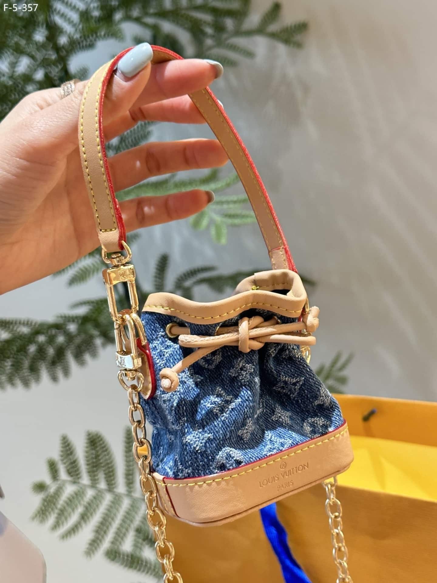 L0vis Vvtt0n Micro Noe Bag Charm Monogram Denim Blue 10Cm M01700