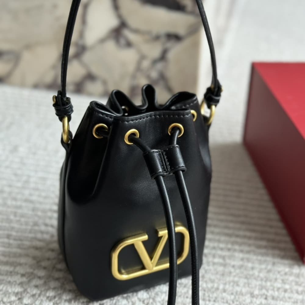 Va1e*ntin0 Mini Vlogo Signature Bucket Bag In Nappa Leather Black 22Cm 5W2P0Z44Vnl 0No