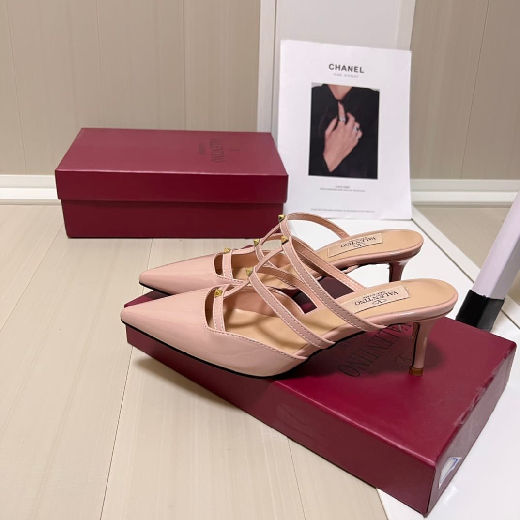 Va1e*ntin0 Garavani Rockstud Wispy Mule In Beige 4W0S0Jb1Act 098