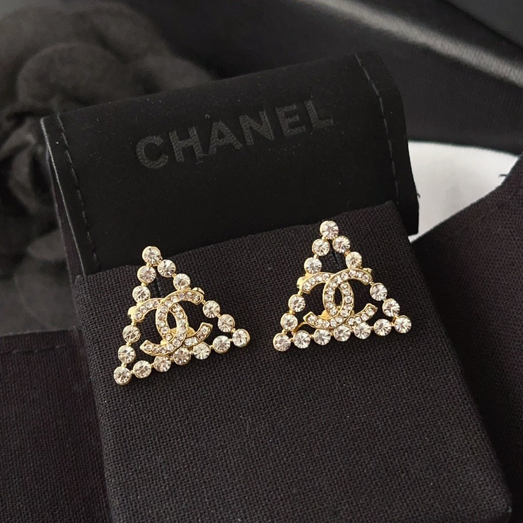 Ch**el Cc Logo With Triangular Gemstones Gold Ab2468 B010203 Nk635